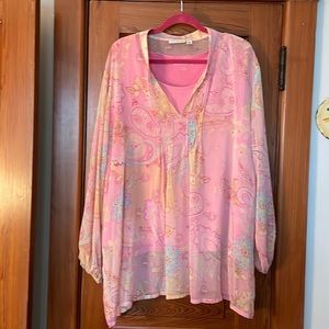 Susan Graver size 3x sheer blouse with pink tank top